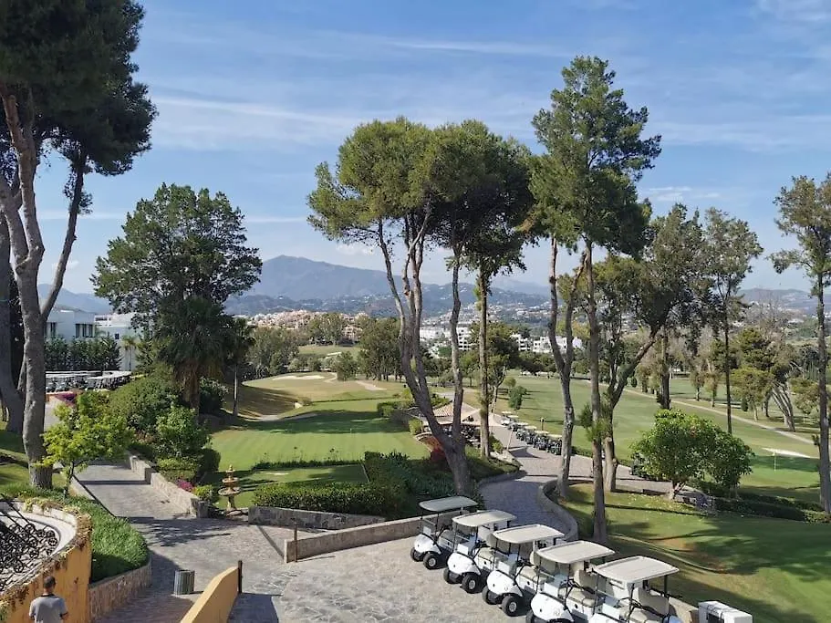 Villa Atalaya: Luxury Marbella Retreat Near Golf and Beach Estepona