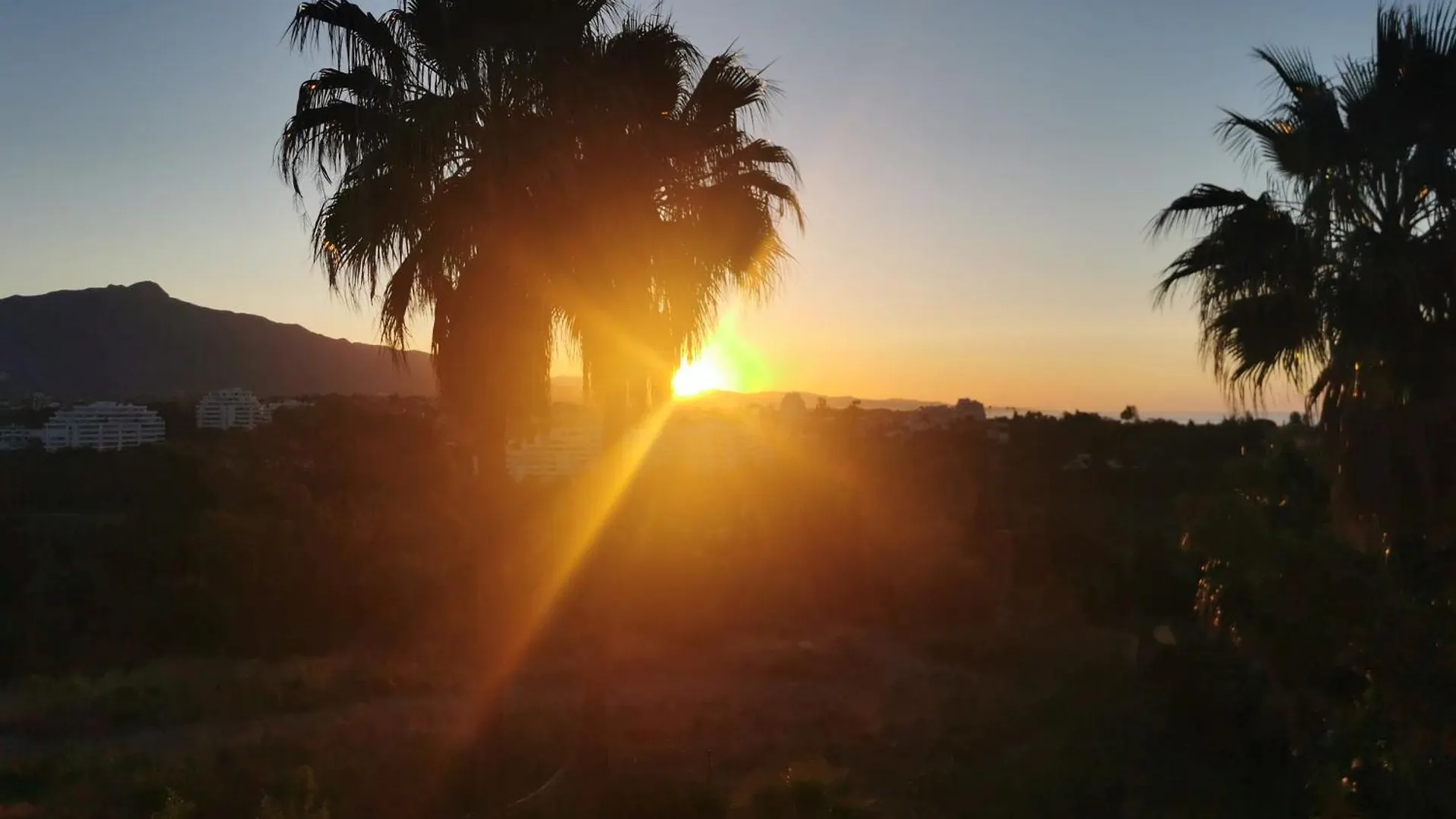 Villa Atalaya: Luxury Marbella Retreat Near Golf and Beach Estepona