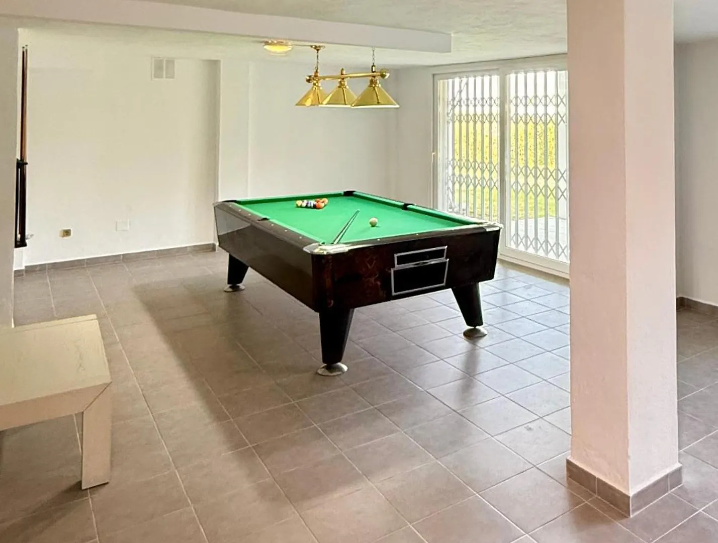 Villa Atalaya: Luxury Marbella Retreat Near Golf and Beach Estepona