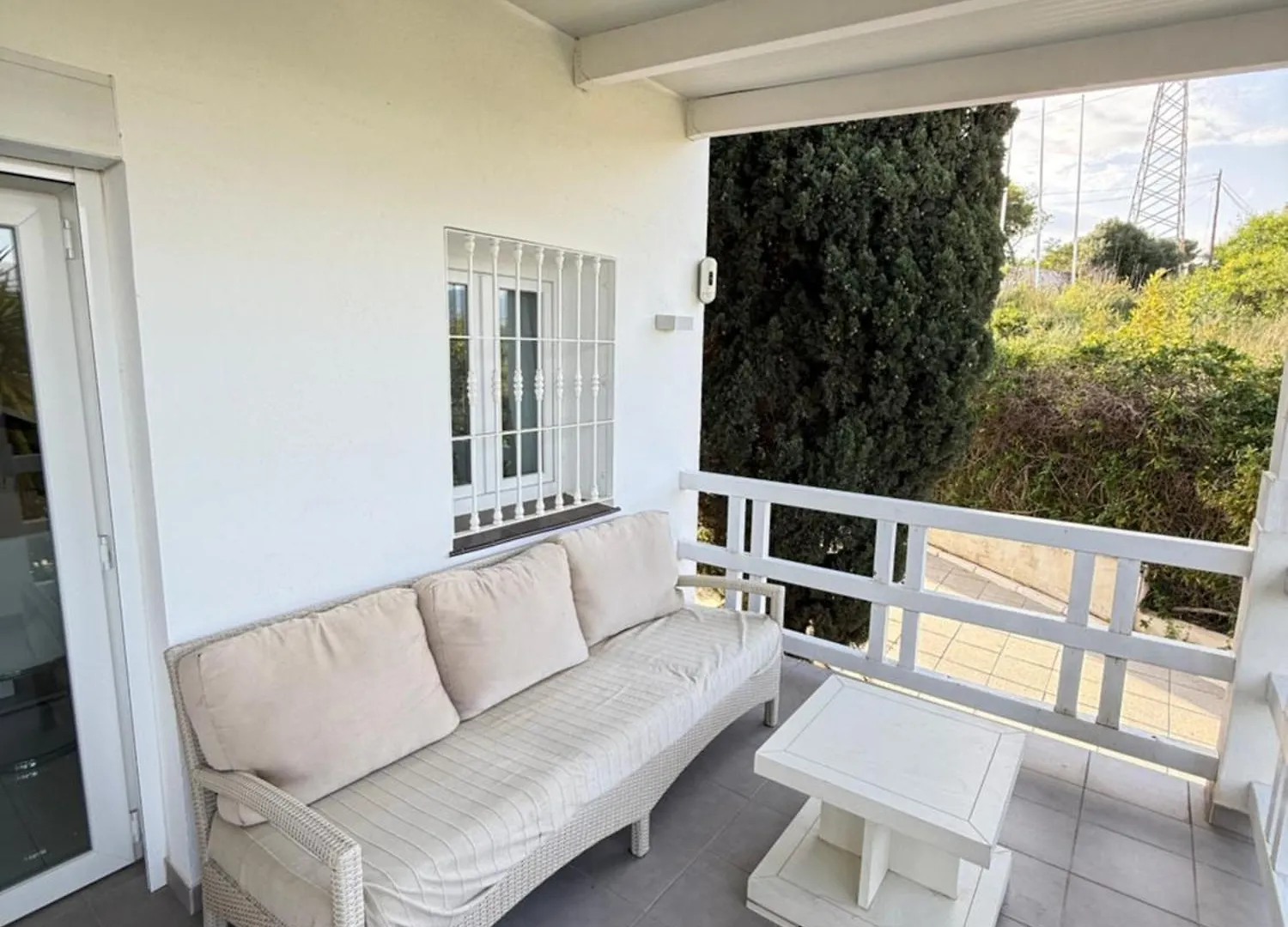 Villa Atalaya: Luxury Marbella Retreat Near Golf and Beach Estepona