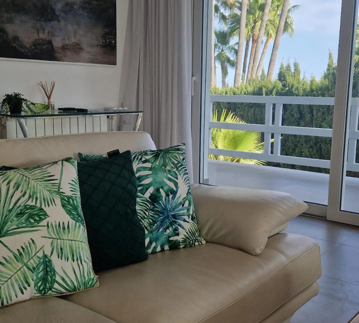 Villa Atalaya: Luxury Marbella Retreat Near Golf and Beach Estepona
