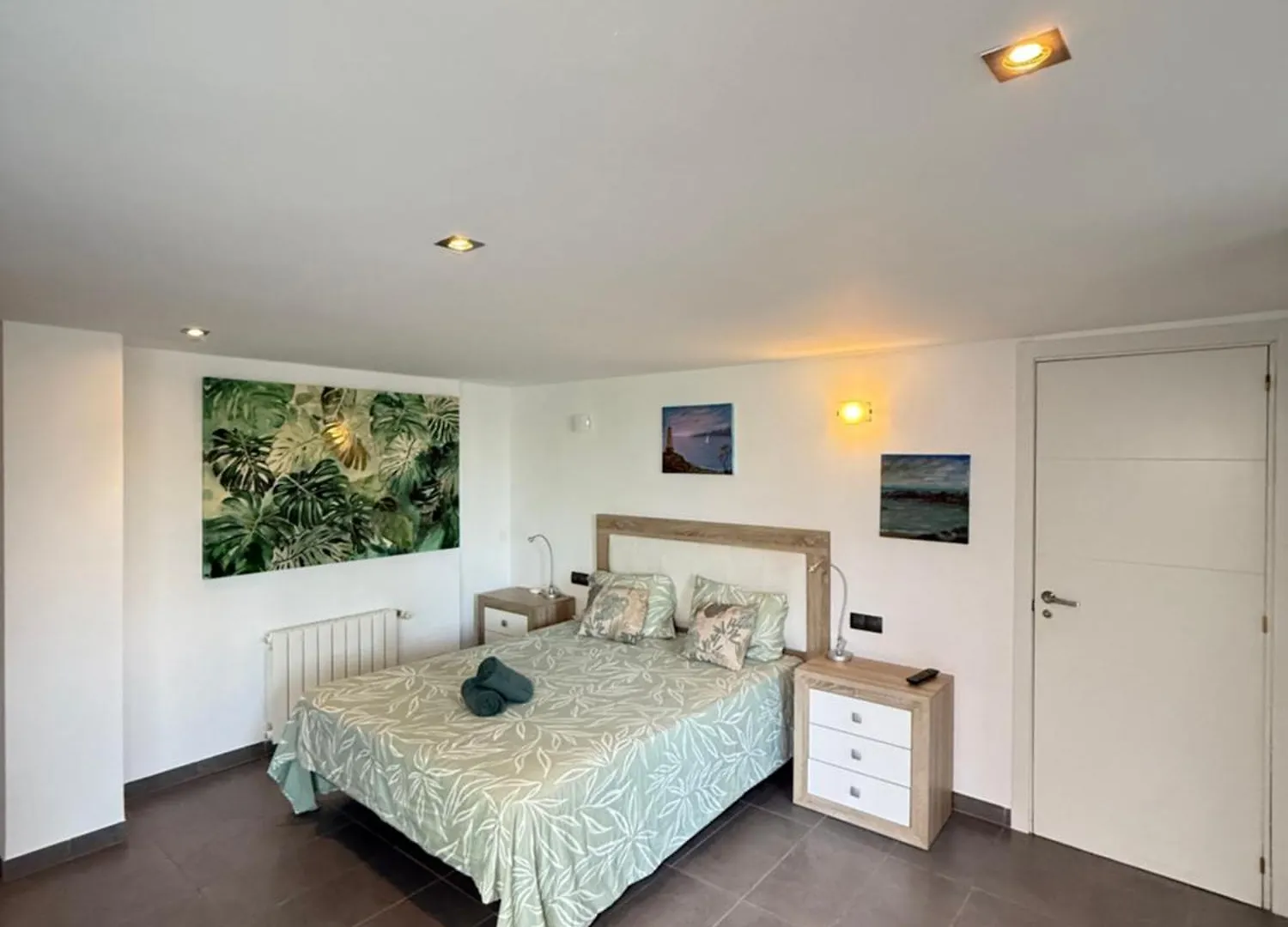 Villa Atalaya: Luxury Marbella Retreat Near Golf and Beach Estepona