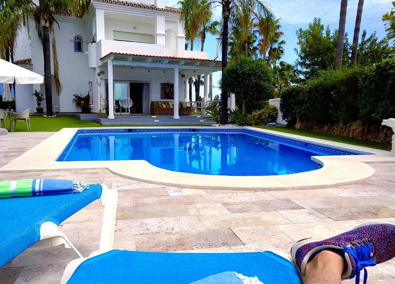 Villa Atalaya: Luxury Marbella Retreat Near Golf and Beach Estepona